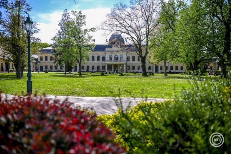 Almásy-kastély Gyula