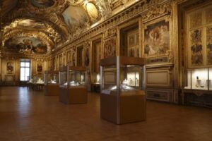 Louvre Apolló Galéria