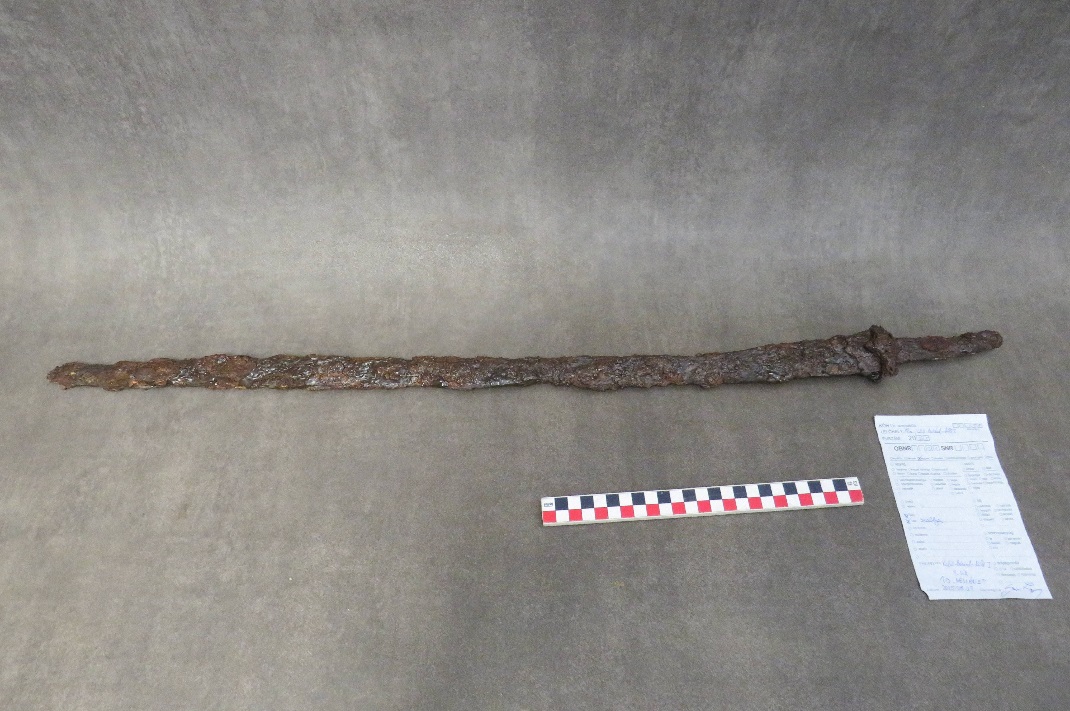 Avarkori szablya Székesfehérvár térségéből