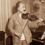 Albert Einstein hegedülés közben