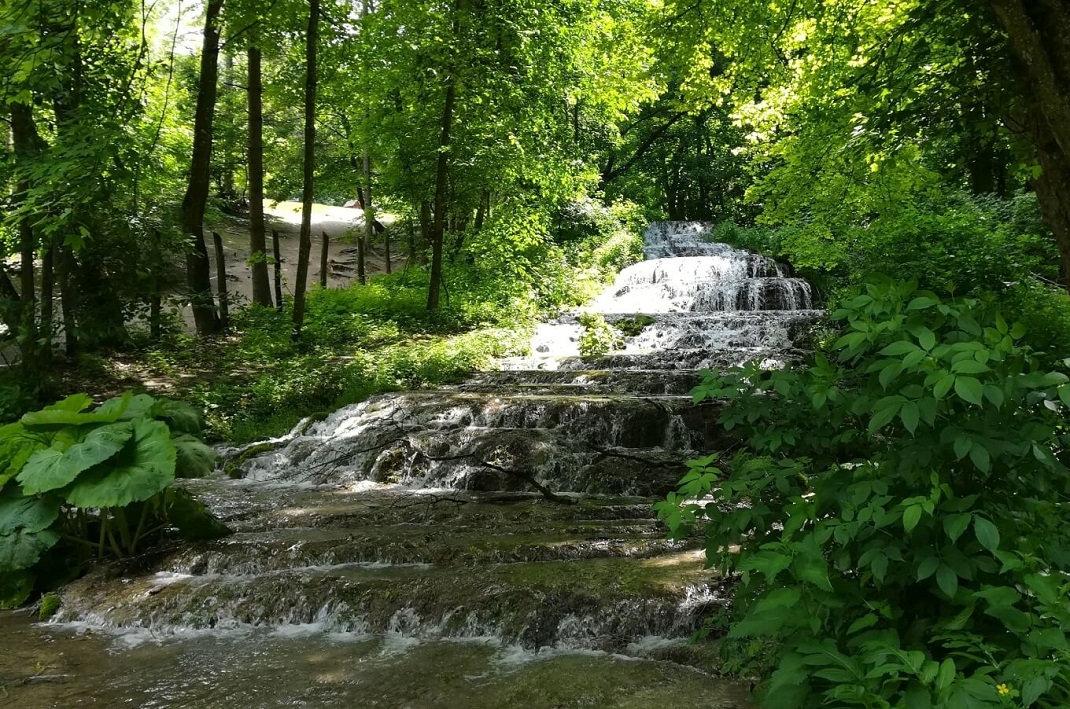 A szilvásváradi Fátyol vízesés 2025 májusában