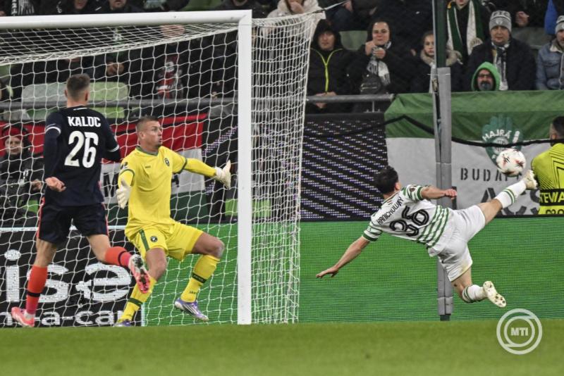 Gólt lő a Ferencváros játékosa a Ludogorec ellen
