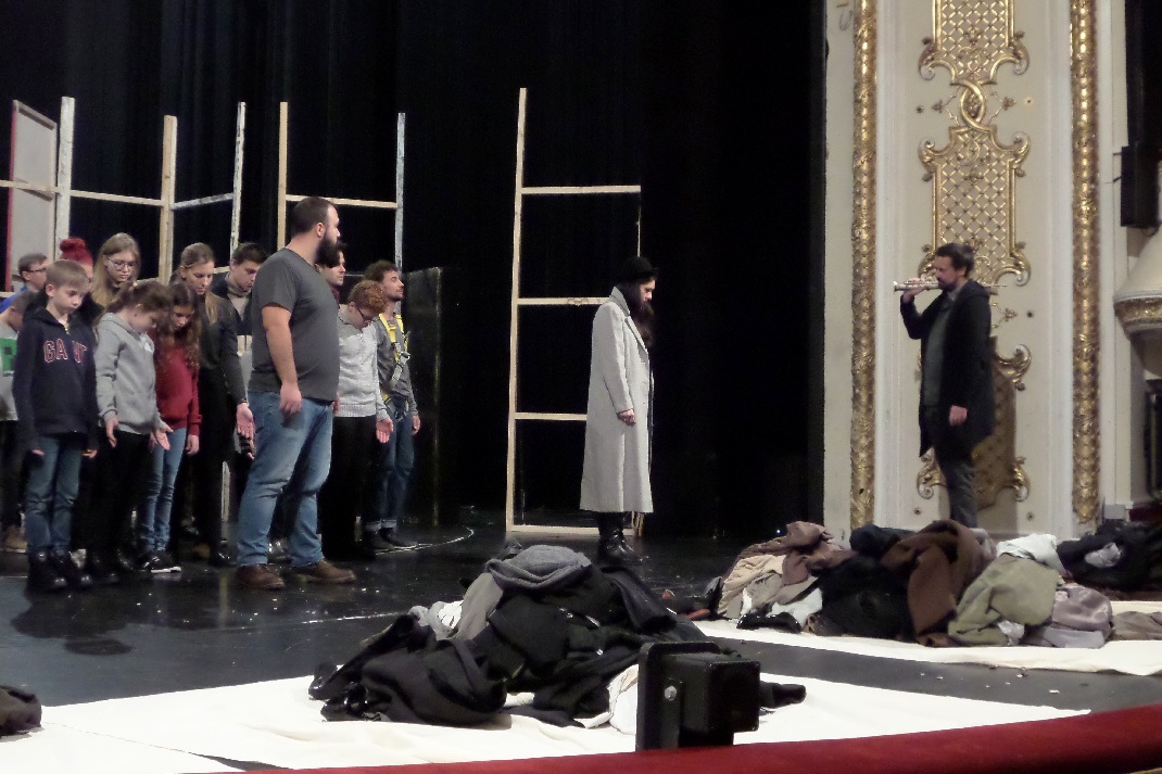 Nyilvános próba a miskolci színházban