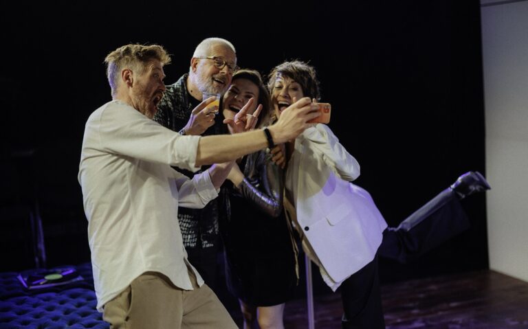 A Csíki Játékszín előadása