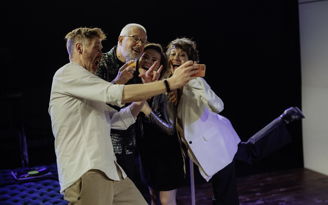 A Csíki Játékszín előadása