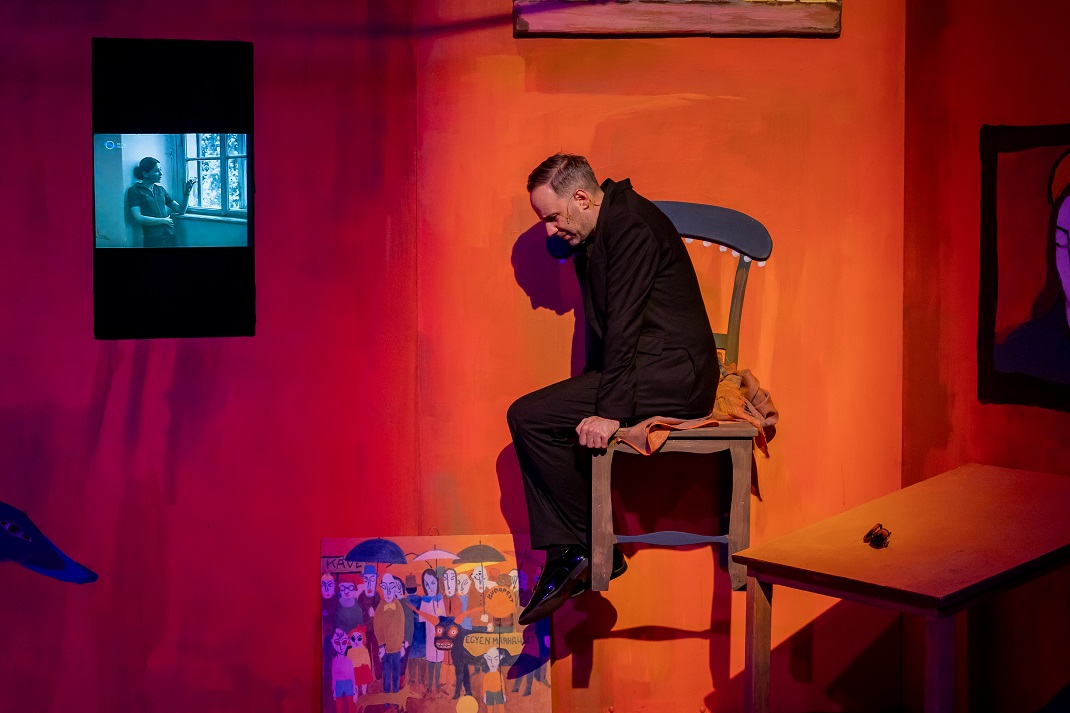 Járai Máté a kecskeméti színház Marimama előadásában