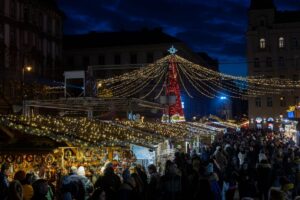Karácsonyi vásár a budapesti Szent István-bazilika előtt