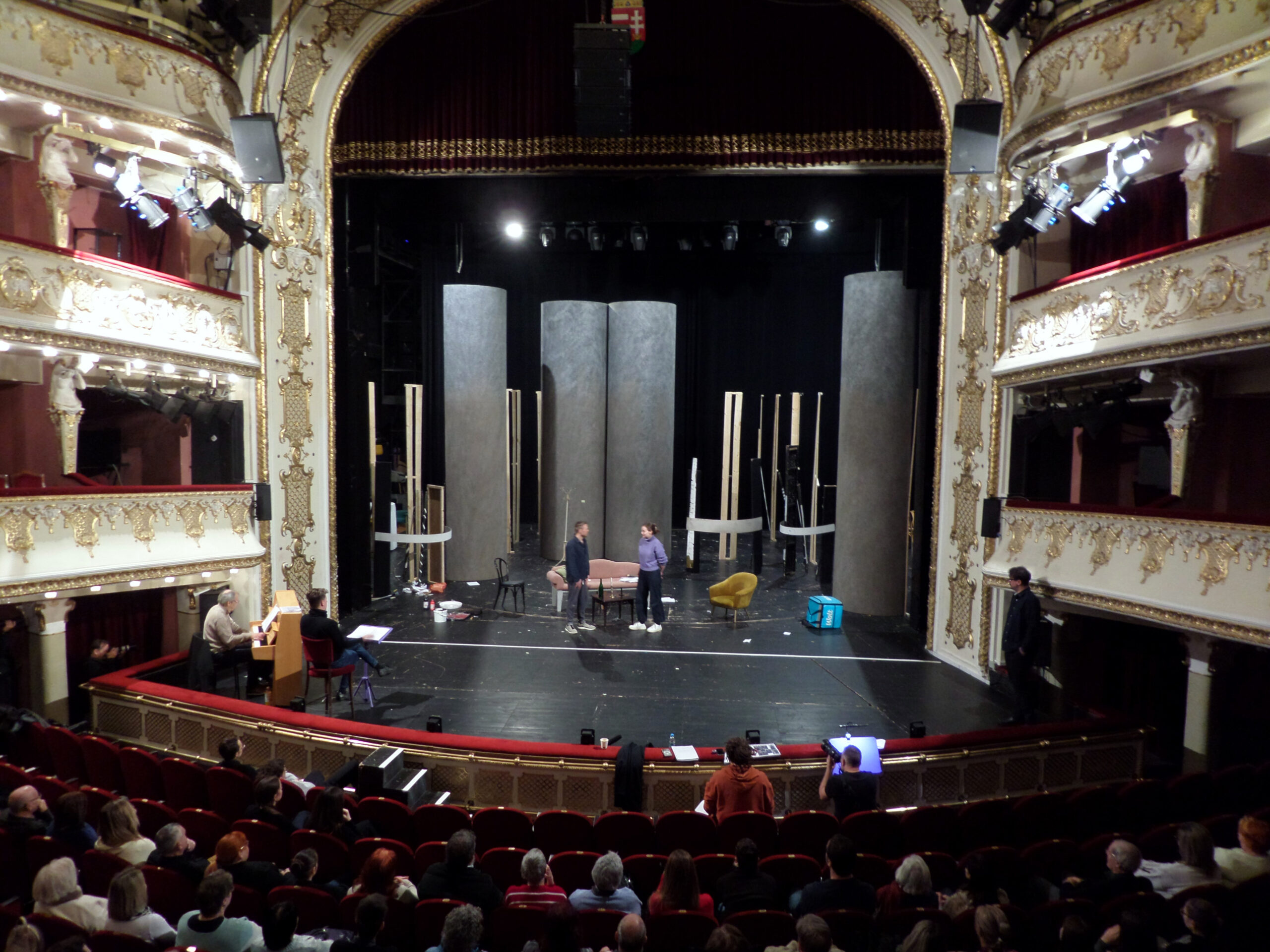 Bohémélet - nyílt próba a miskolci színházban