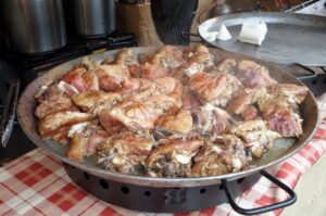 Sült húsok serpenyőben