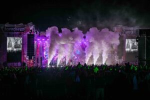 Koncerten a Halott Pénz