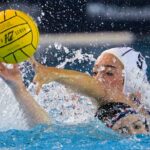 Női vízilabdázók mérkőzés közben az Európa-bajnokságon 2026-ban