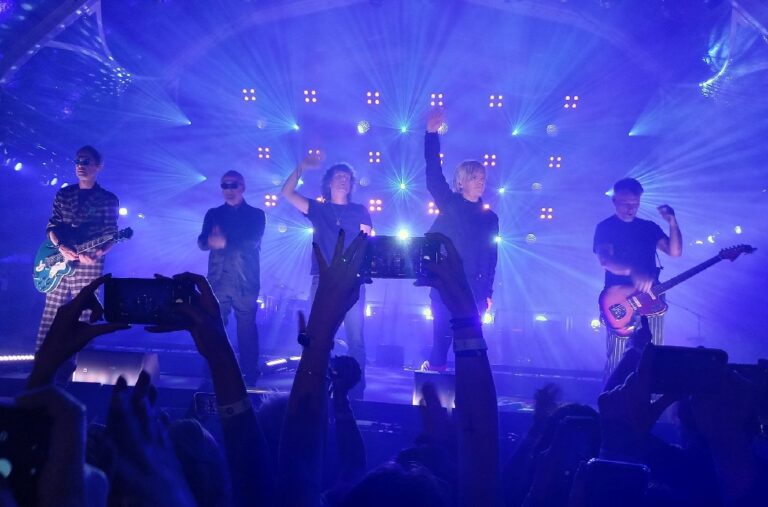 Koncert közben az Indochine