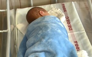 Újszülött a debreceni kórházban