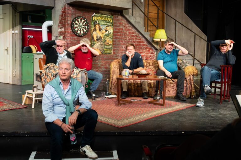 Tengeren - szereplők