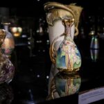 Zsolnay vázák növényi motívumokkal