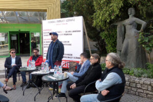 Évadhirdető sajtótájékoztató a Miskolci Nemzeti Színház elötti téren