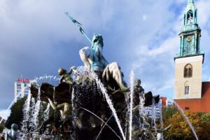 A Neptun-kút főalakja Berlinben (Fotó: Wikimedia Commons – Neptun 1a 2 (közkincs)