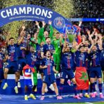 A győztes Paris Saint-Germain játékosai ünnepelnek a labdarúgó Bajnokok Ligája döntőjében játszott Paris Saint-Germain - Arsenal mérkőzés végén a Puskás Arénában 2026. május 30-án