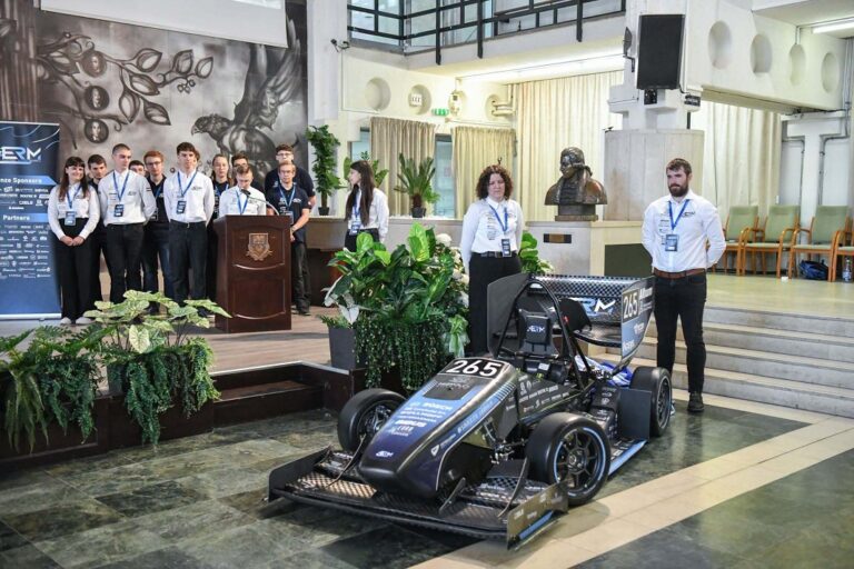 ERMe-01 elektromos Formula Student versenyautó