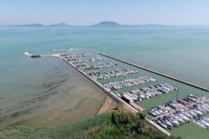 Kikötő Balatonfenyves