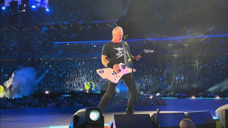 James Hetfield a budapesti Metallica-koncerten 2026. június 11-én