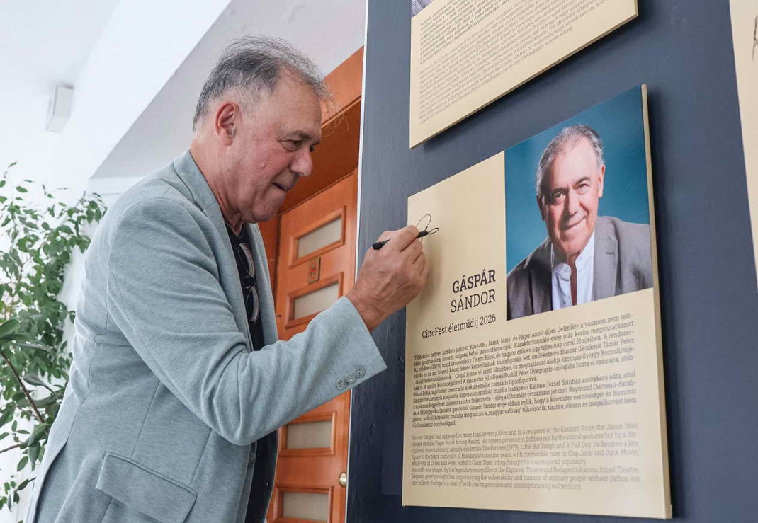 Gáspár Sándor színművész a CineFest Életműdíjával Miskolcon