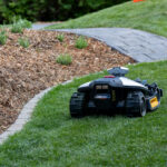 robot a kertben